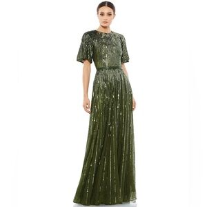 NWT Mac Duggal Flutter Sleeve Tulle Sequin Evening Gown 4913